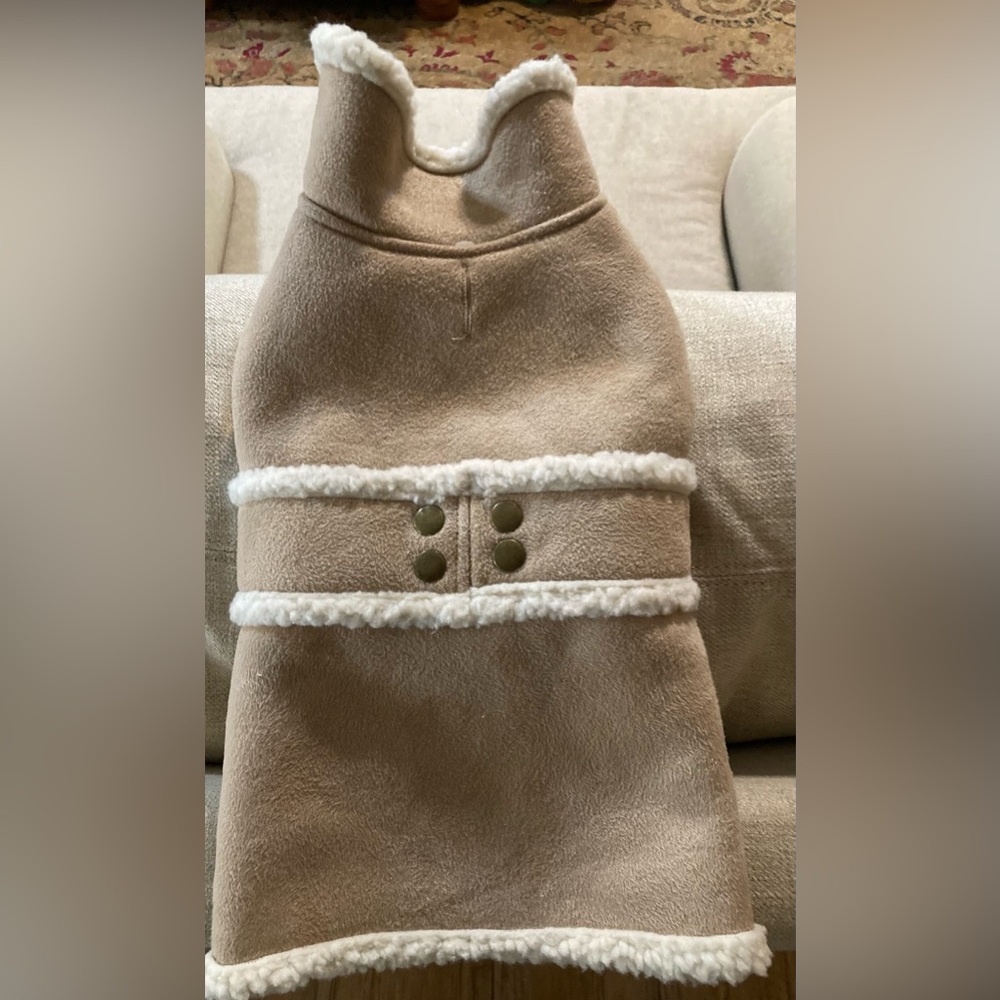 Tan Sherpa Dog Coat with White lining. Size Medium.